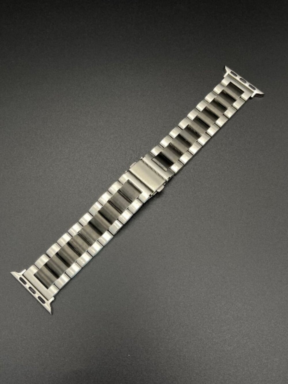 Apple Style Replacement Steel Bracelet (Silver and Black)